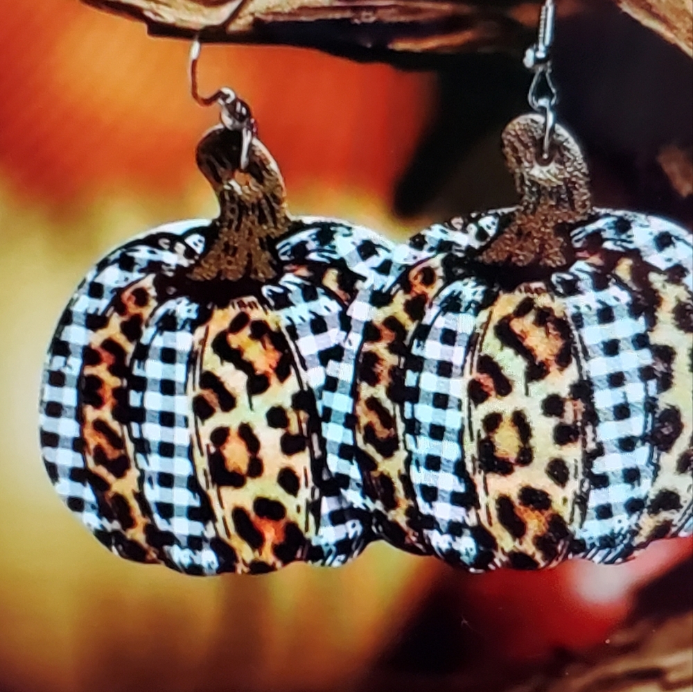 A Girl Thing Pumpkin Earrings - Leopard and Gingham - Picture 2 of 2
